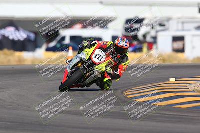 media/Jan-14-2024-SoCal Trackdays (Sun) [[2e55ec21a6]]/Turn 16 Set 2 (1125am)/